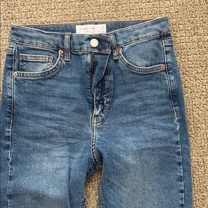 Blue denim Topshop Jamie jeans!